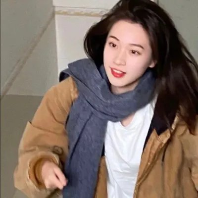 四个孩子走进银行